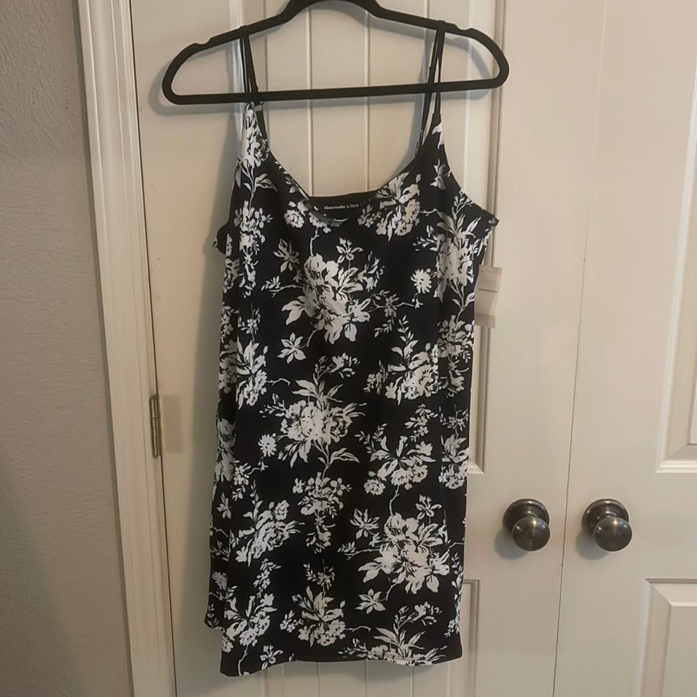 Abercrombie traveler dress
